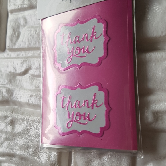 2/15$ 25 pcs Removable Thank You Stickers Pink 1.5"x1.5" in. - Picture 4 of 6